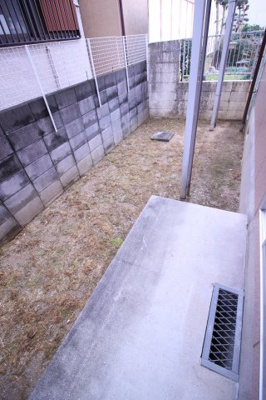 【庭】 | プレジール鹿野