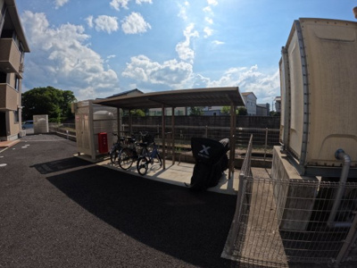 【その他共用部分】 | ＫＳ・Ｉ | 屋根付き駐輪場があるので雨の日も安心です