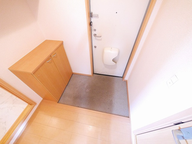 ラキアクアの玄関|収納もある玄関です