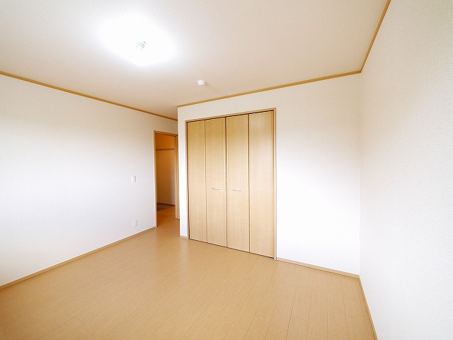 ラキアクアの洋室|明るい洋室です