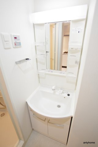 スプランディッド新大阪DUE 仲介手数料無料の洗面所