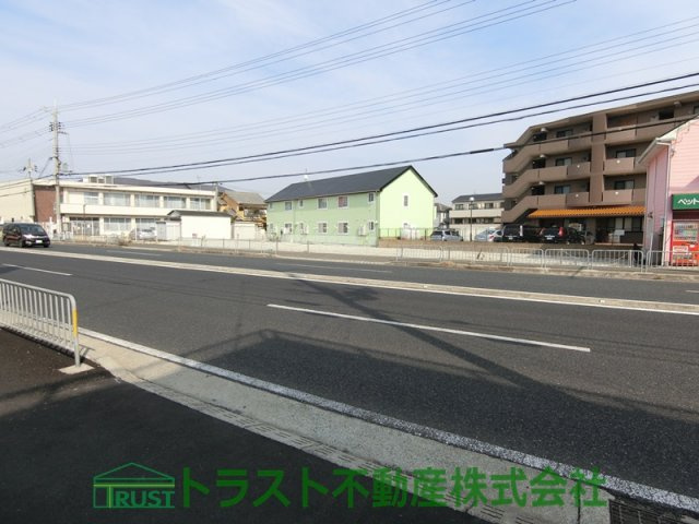 神戸市西区玉津町出合土地の前面道路含む現地写真