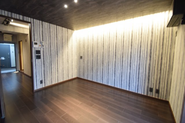 行徳マンションの寝室|ダウンライトがおしゃれです