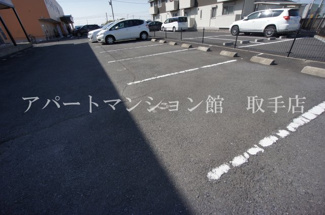 【駐車場】