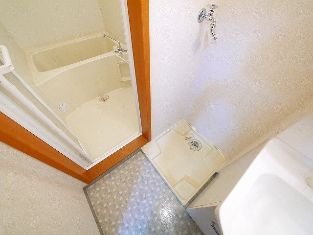 ベルコリーヌ冠山の洗面所|広い洗面スペース