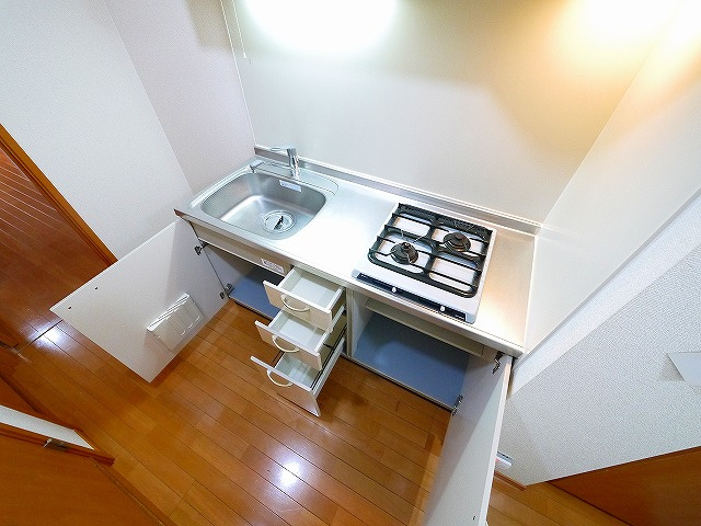 ベルコリーヌ冠山のキッチン|キッチンでお料理をお楽しみください