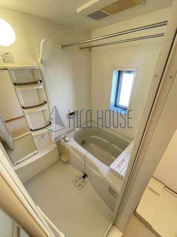 コンフォートレボヌゥールⅡの浴室