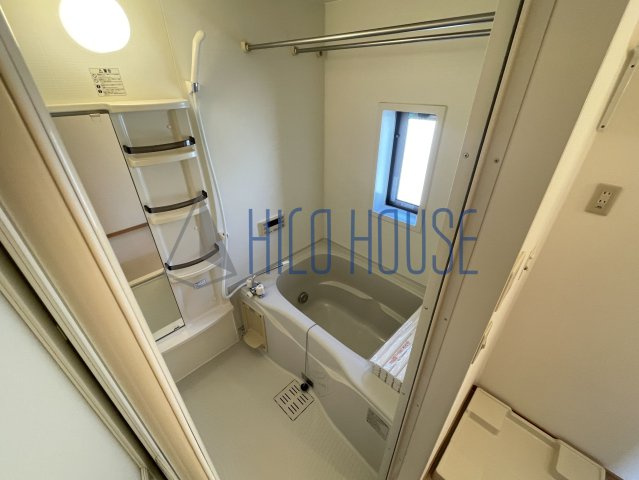 コンフォートレボヌゥールⅡの浴室