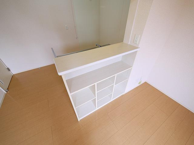 ロハス平城　Ｂ棟のその他|カウンターキッチンには収納もあります