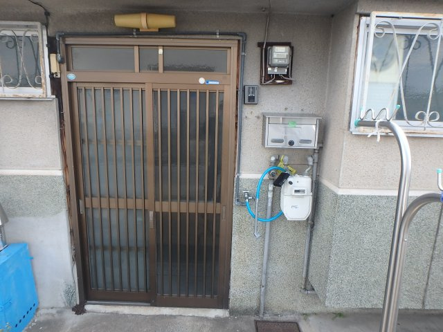 玉串西 文化住宅の玄関