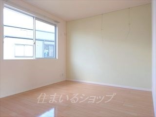 広島市安佐北区口田南７丁目のアパートの寝室