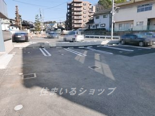 広島市安佐北区口田南７丁目のアパートの駐車場