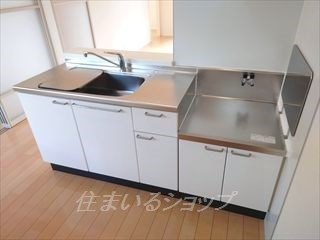 広島市安佐北区口田南７丁目のアパートのキッチン|人気の対面キッチン