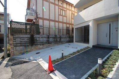 【駐車場】 | ヴィラ晴明丘☆築浅 | 駐車場