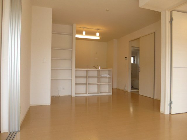 アドラブールＥの居間・リビング|ダイニング