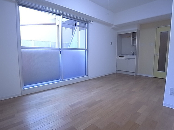 ペルル芦屋の居間・リビング