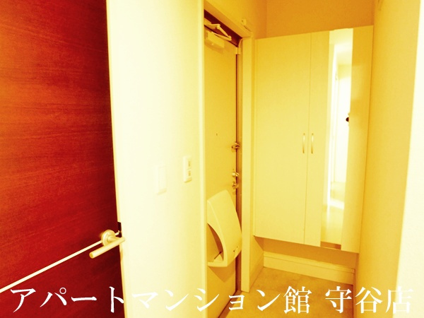 ベル・アジュールⅡAの玄関