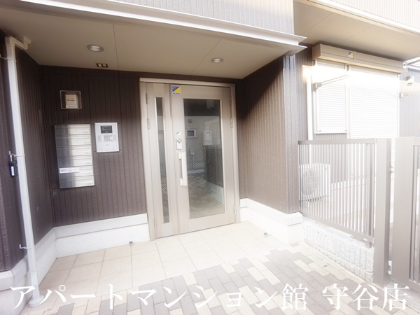 ベル・アジュールⅡAのエントランス