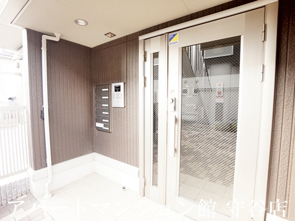 ベル・アジュールⅡAのエントランス