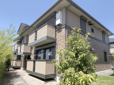 【外観】 | ロイヤルガーデンＤ棟 | 落ち着いた雰囲気の外観です