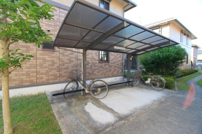 【その他共用部分】 | ロイヤルガーデンＤ棟 | 駐輪場です