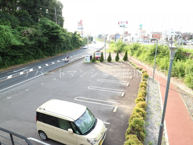 アズーリⅡの駐車場