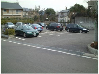 【駐車場】 | いつでも目の届く敷地内に駐車場を完備しています♪お車をお持ちのファミリーさんにオススメです☆