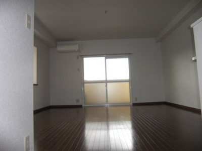 【居間・リビング】 | エスポワール空港 | 同タイプ部屋　現状優先