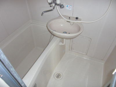 【浴室】 | エスポワール空港 | 同タイプ部屋　現状優先