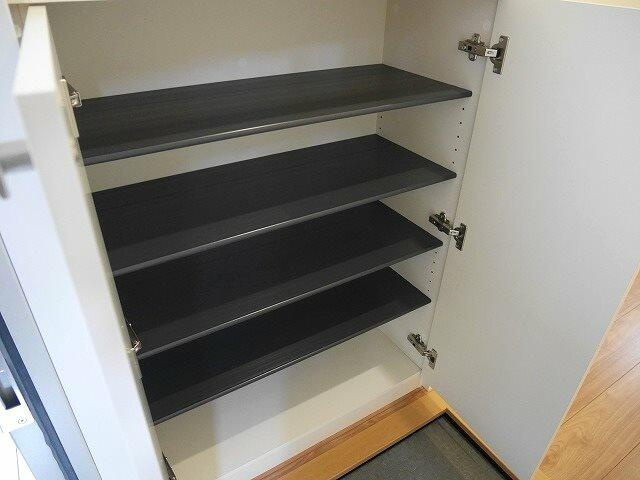 メゾン・ド・クララの玄関