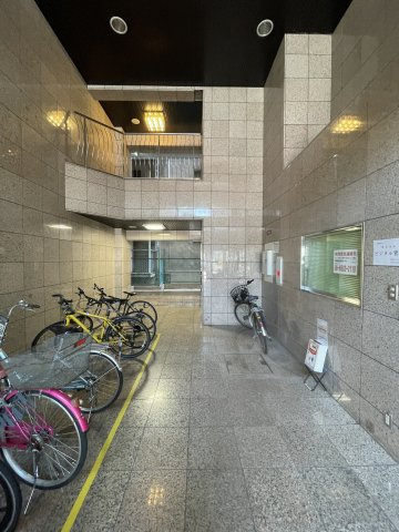 ビジタル湊町3のエントランス