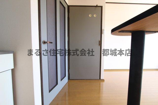 ロワイヤルヒルズ「水道料込み」の内装