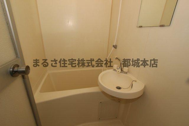 ロワイヤルヒルズ「水道料込み」の浴室