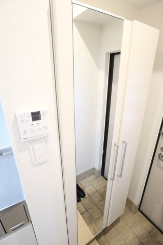 リバーヴィレッジIの玄関