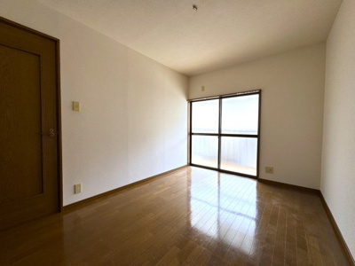 【洋室】 | 三宅タウン