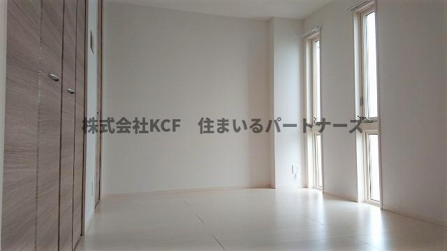 オッツ梅満の洋室|落ち着いた色調の洋室です