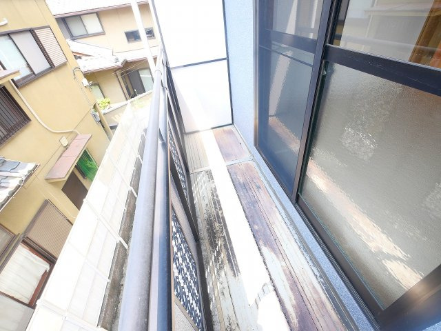 メゾンユーガのバルコニー|バルコニーがあります