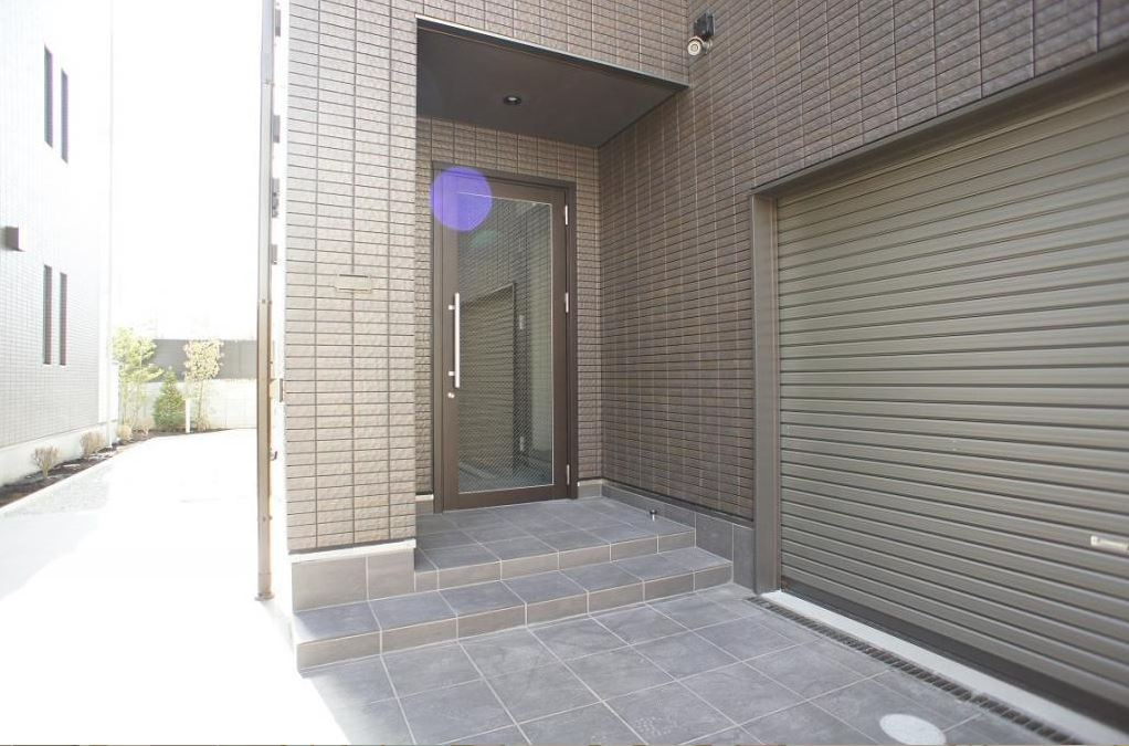 シェモア西のエントランス|シェモア西