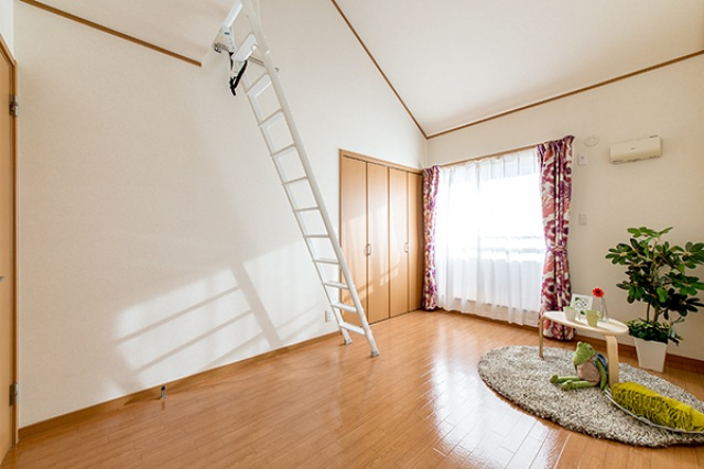 シャレーコーセイ壱番館の居間・リビング