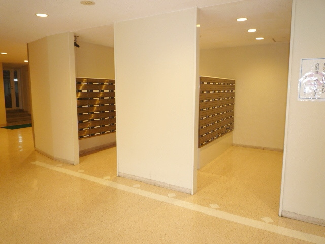 湯島ハイタウン　B棟のエントランス|エントランス