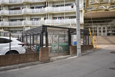 【その他共用部分】 | ルイシャトレ川崎 | ゴミ置場