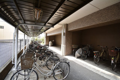 【その他共用部分】 | ルイシャトレ川崎 | 駐輪場