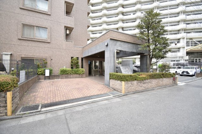 【エントランス】 | ルイシャトレ川崎