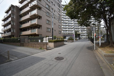 【周辺】 | ルイシャトレ川崎 | 前面道路
