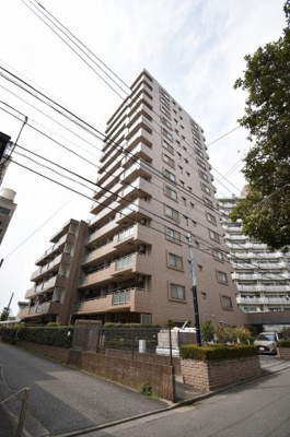 【外観】 | ルイシャトレ川崎 | 二面バルコニー付の独立性の高い南東角部屋住戸！開放感のある専用庭付住戸です。