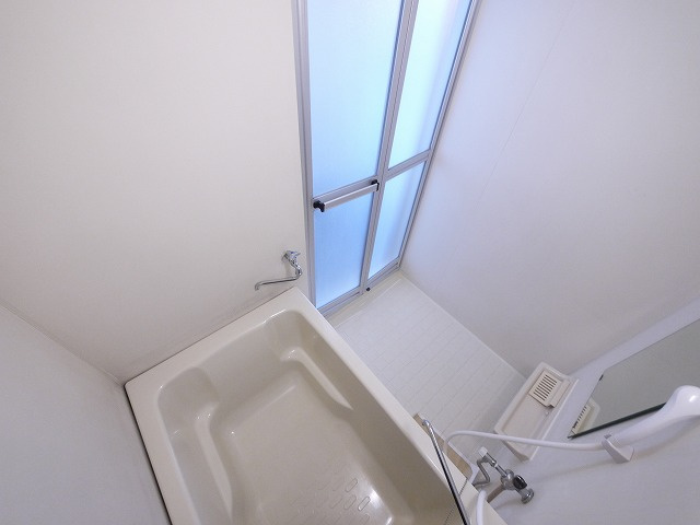 レジデンスボナール　Ⅰの浴室|コンパクトで使いやすいお風呂です