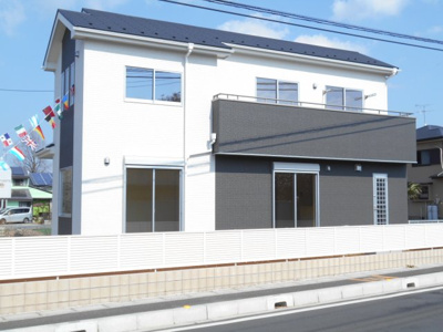 【外観】 | 岩槻　箕輪　全1棟　1号棟　101坪 | きれいな外観です。価格変更です。駐車場5台。等。広々敷地シリーズ。なのに駅徒歩20分。