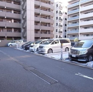 【駐車場】