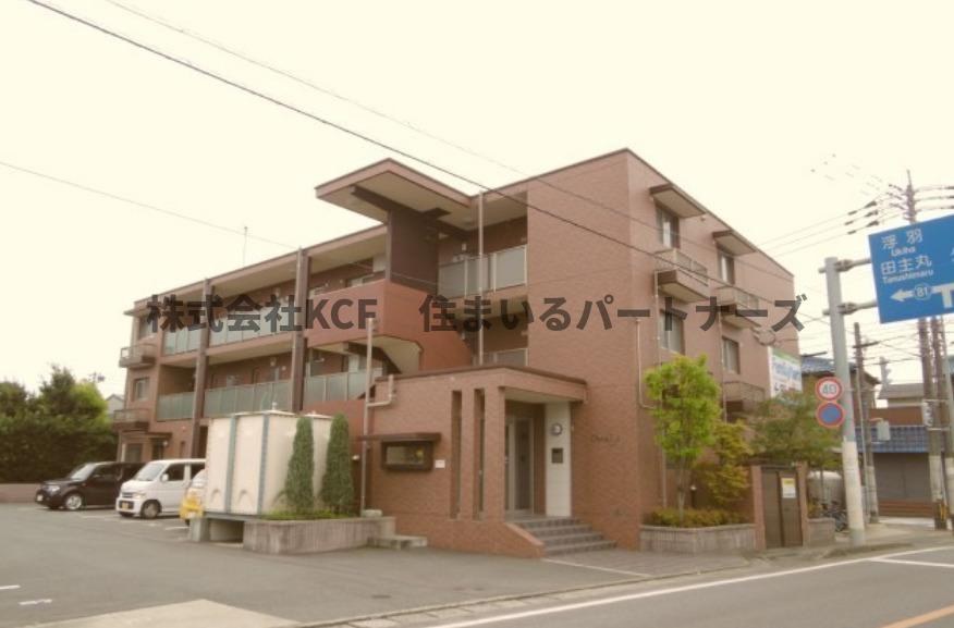 シェトワの駐車場|駐車場があるので、車を買う予定の方も安心です