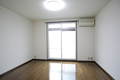 【居間・リビング】 | シティハイムストーク | 明るいお部屋☆